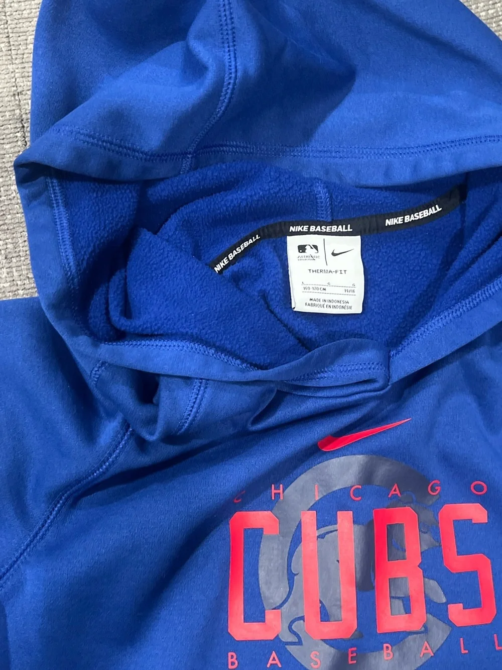 Nike Youth Blue Chicago Cubs Pullover Hoodie with Red Logo j15
